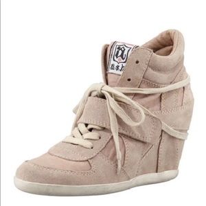 Limited Ash Wedge Sneaker